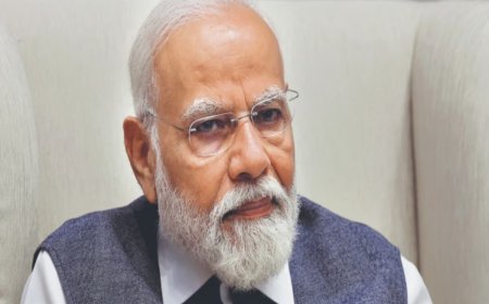 पीएम मोदी ने  AAP सरकार पर साधा निशाना ; दिल्ली में 9वीं के बाद बच्चों को आगे नहीं जाने देते