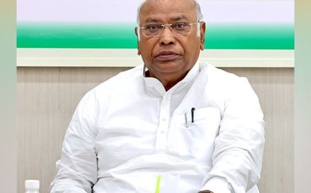 राज्यसभा में भड़के मल्लिकार्जुन खड़गे बोले- चुप बैठ, तेरा बाप मेरा साथी था