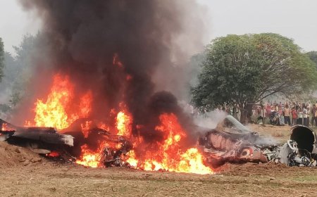 शिवपुरी में एयरफोर्स का फाइटर प्लेन क्रैश , हादसे में पायलट सुरक्षित