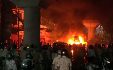 औरंगजेब कब्र विवाद पर नागपुर में हिंसा लगा कर्फ्यू: DCP पर कुल्हाड़ी से हमला,2 समुदायों के बिच पथराव-आगजनी