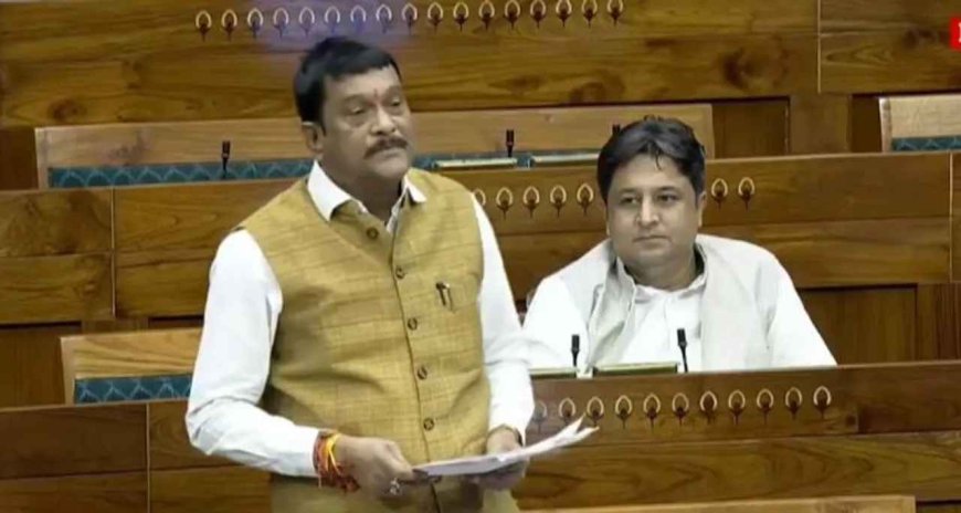 बीजेपी सांसद प्रदीप पुरोहित के विवादित बयान से भड़क उठा लोकसभा सदन कहा :पीएम मोदी पिछले जन्म में शिवाजी थे